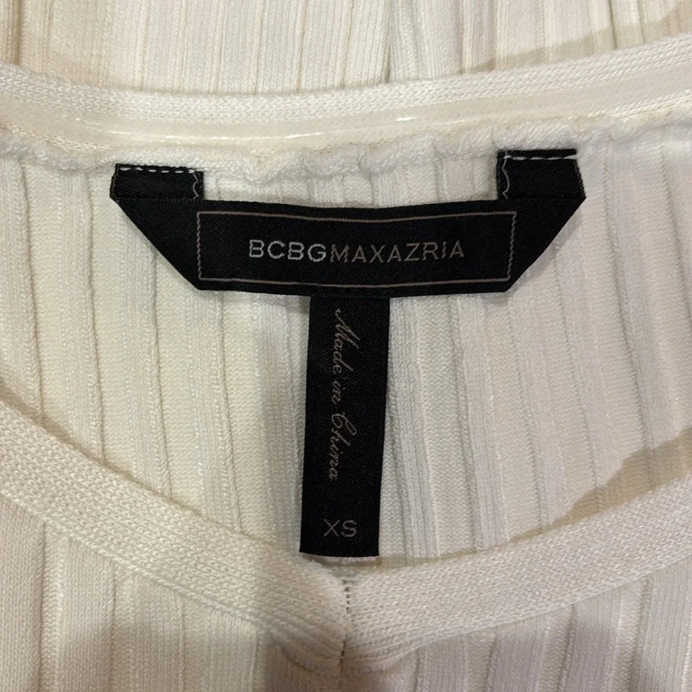 BCBGMaxAzria Cream Ribbed Top - Picture 3 of 3